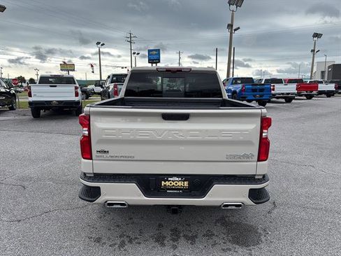 New 2026 Chevrolet Silverado 1500 High Country w/ High Country Premium Package AWD/4WD image 6