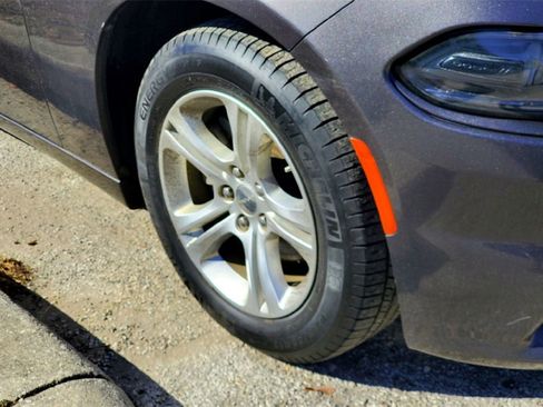 Used 2022 Dodge Charger SXT image 4