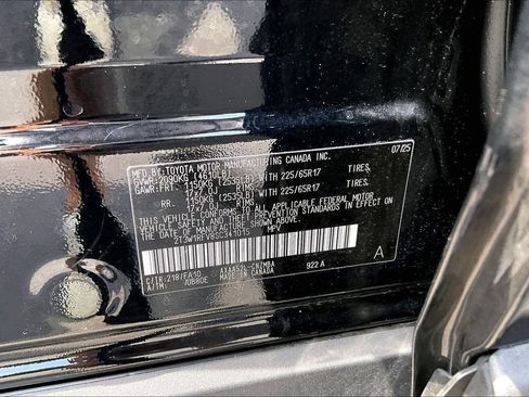 Used 2025 Toyota RAV4 XLE w/ Convenience Package FWD image 16