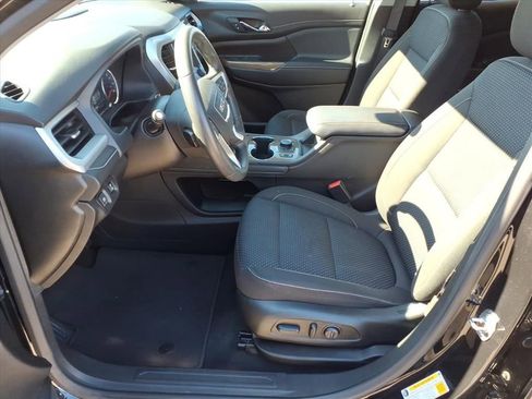 Used 2023 GMC Acadia SLE w/ Driver Convenience Package image 11