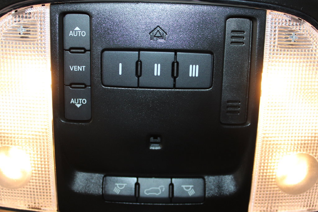 Used 2021 Jeep Grand Cherokee Limited AWD/4WD image 44