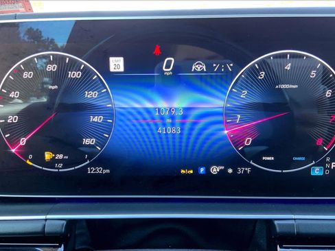 Used 2024 Mercedes-Benz Maybach GLS 600 4MATIC image 26