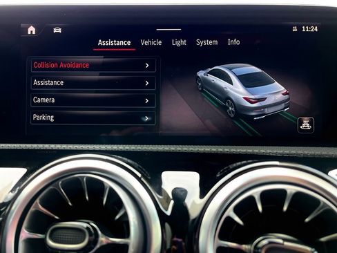 Used 2025 Mercedes-Benz CLA 250 4MATIC image 35