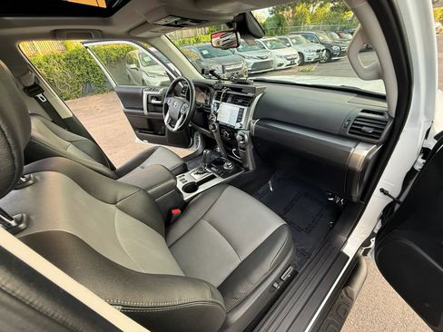 Used 2024 Toyota 4Runner SR5 Premium w/ Moonroof Package AWD/4WD image 21