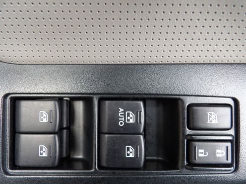 Used 2016 Subaru Forester 2.5i Limited w/ Popular Package #1 image 10