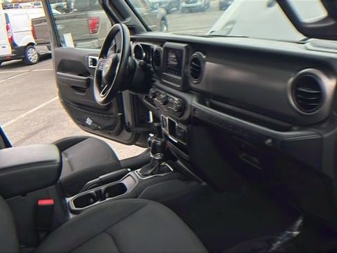 Used 2023 Jeep Wrangler Sport image 13
