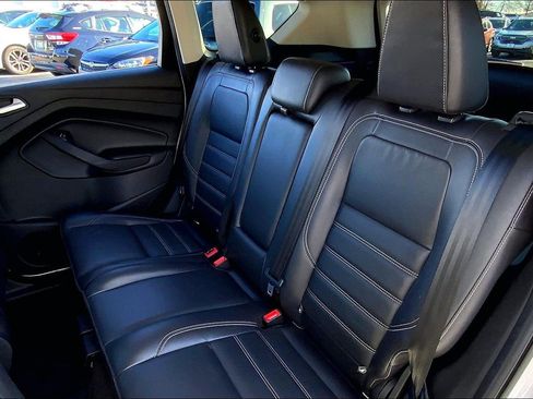 Used 2017 Ford Escape Titanium image 19