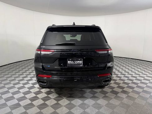 Used 2023 Jeep Grand Cherokee Summit w/ High Altitude Package AWD/4WD image 7