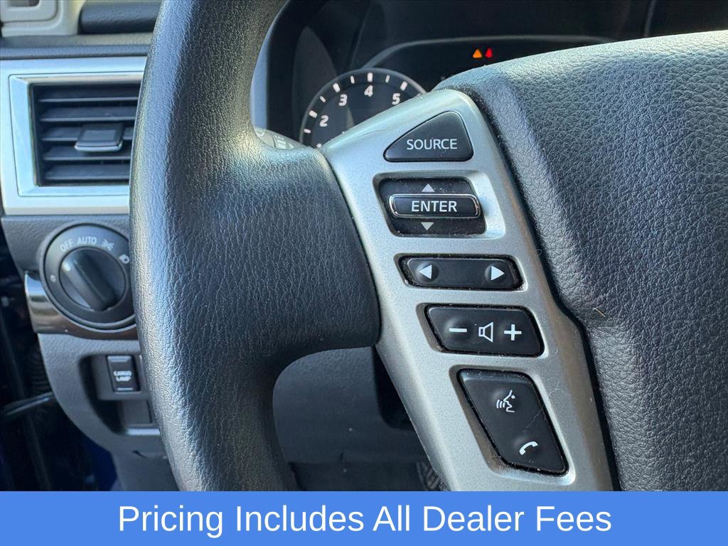 Used 2021 Nissan Titan SV AWD/4WD image 14