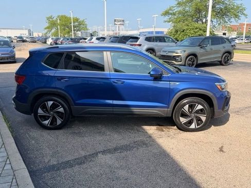 Certified 2024 Volkswagen Taos SE AWD/4WD image 7