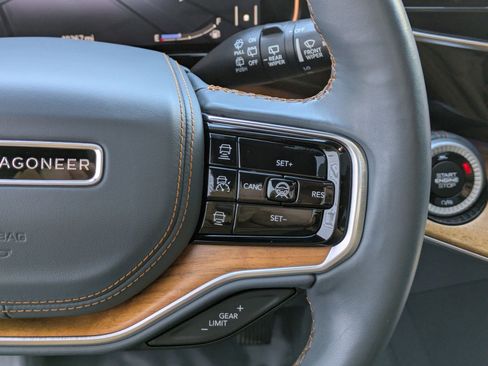 Used 2022 Jeep Grand Wagoneer Series II w/ Convenience Group III image 19