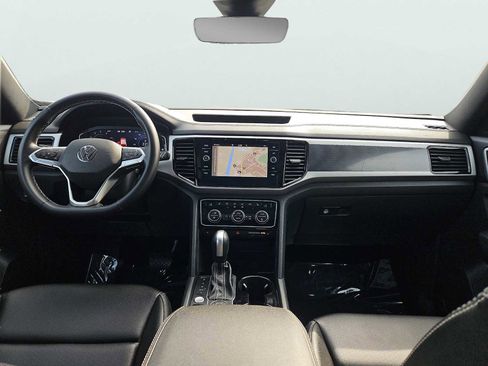 Used 2023 Volkswagen Atlas Cross Sport SEL image 11