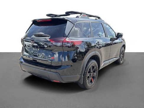 Certified 2025 Nissan Rogue SV AWD/4WD image 5