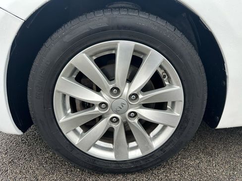 Used 2014 Kia Forte LX w/ Popular Package image 14