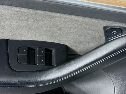 Used 2021 Tesla Model 3 Standard Range Plus image 23