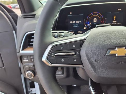 New 2026 Chevrolet Suburban High Country image 18