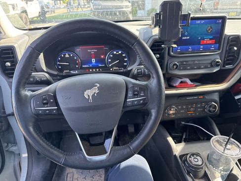 Used 2021 Ford Bronco Sport Outer Banks w/ Outer Banks Package (96D) AWD/4WD image 12