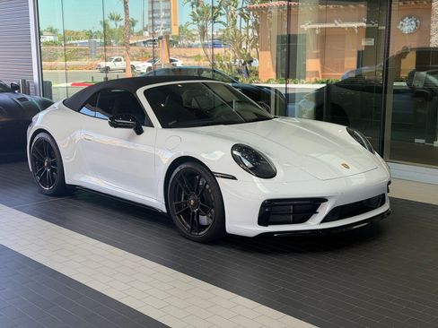 Certified 2024 Porsche 911 Carrera GTS RWD image 5