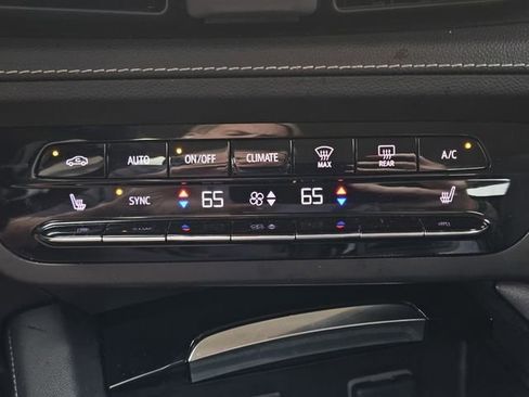 Used 2023 Buick Envision Preferred w/ Sport Touring Package image 18