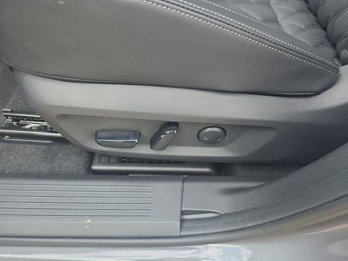 New 2026 Nissan Rogue Platinum w/ Tech Package AWD/4WD image 17