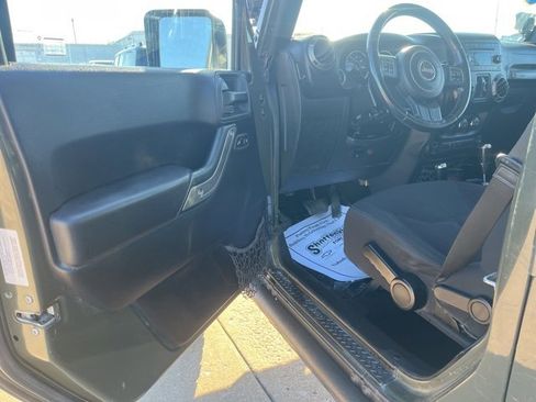 Used 2015 Jeep Wrangler Unlimited Sport w/ Quick Order Package 24S image 10