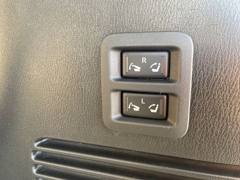 Used 2024 Nissan Armada Platinum w/ Cargo Package image 34