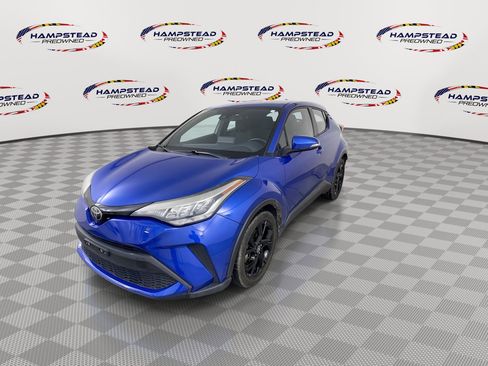 Used 2021 Toyota C-HR XLE image 4