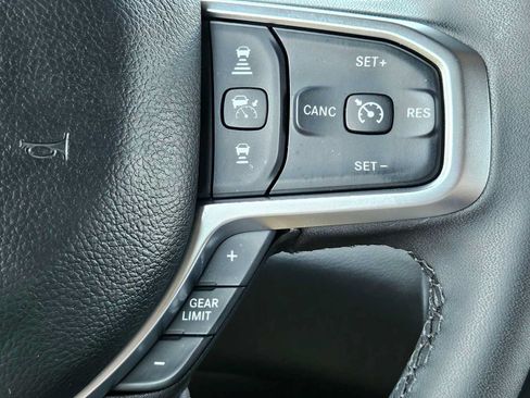 Used 2025 RAM 1500 Big Horn AWD/4WD image 23