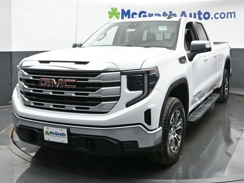 New 2025 GMC Sierra 1500 SLE w/ Preferred Package image 19