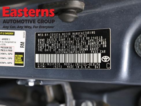 Used 2022 Toyota Corolla LE FWD image 33