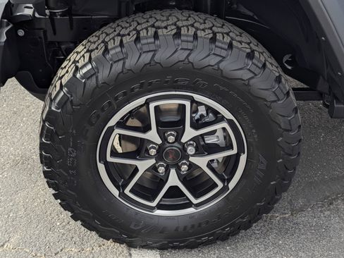 New 2026 Jeep Wrangler Unlimited Rubicon w/ Technology Group image 7