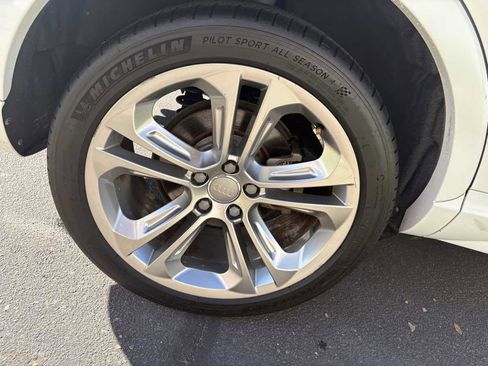 Used 2016 Audi Q3 2.0T Prestige w/ Prestige Package image 21