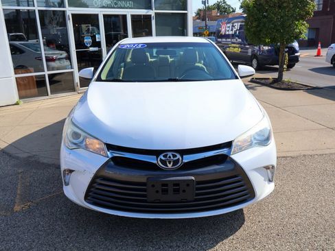 Used 2015 Toyota Camry LE FWD image 8