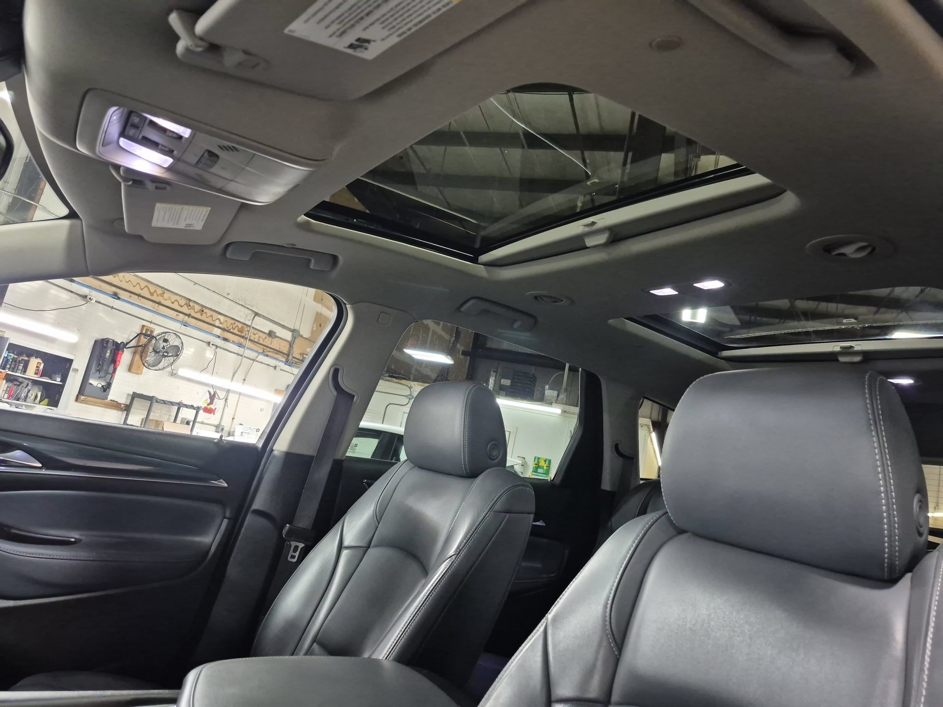 Used 2019 Buick Enclave Essence AWD/4WD image 19
