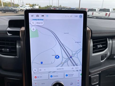 Used 2023 Ford F150 Lightning Lariat image 21