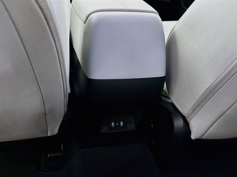 Used 2025 Hyundai Tucson SE FWD image 27