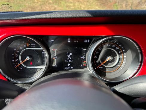 Used 2021 Jeep Wrangler Unlimited Sport image 19