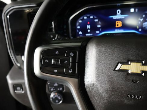 Used 2023 Chevrolet Silverado 1500 LT AWD/4WD image 37