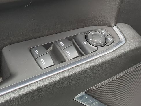 Used 2024 Chevrolet Silverado 1500 LT AWD/4WD image 15
