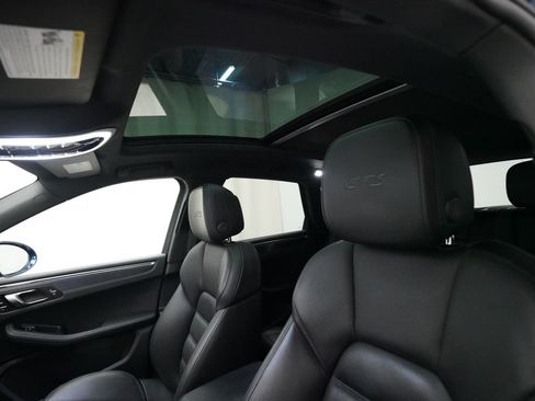 Certified 2022 Porsche Macan GTS w/ Premium Package Plus AWD/4WD image 15
