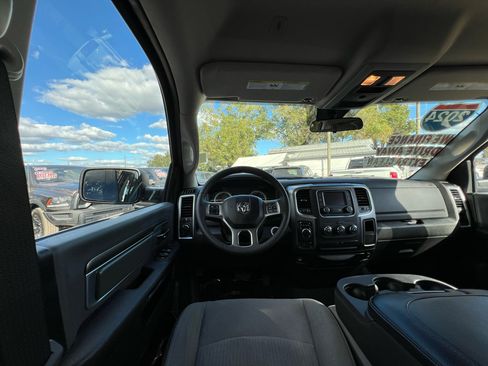 Used 2024 RAM 1500 Classic SLT image 28