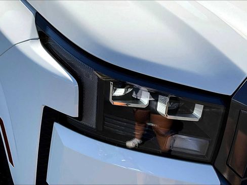 New 2026 Nissan Frontier SV w/ Tow Package image 13