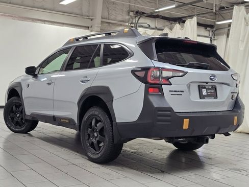 Used 2022 Subaru Outback Wilderness w/ Wilderness Package image 12