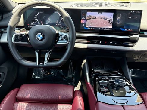 Used 2026 BMW 530i w/ M Sport Package RWD image 19