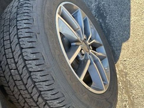 Used 2019 Jeep Grand Cherokee Limited image 8