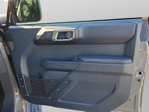 New 2025 Ford Bronco Outer Banks w/ Black Appearance Package image 28