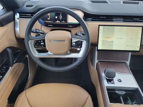 New 2026 Land Rover Range Rover Long Wheelbase SE image 19