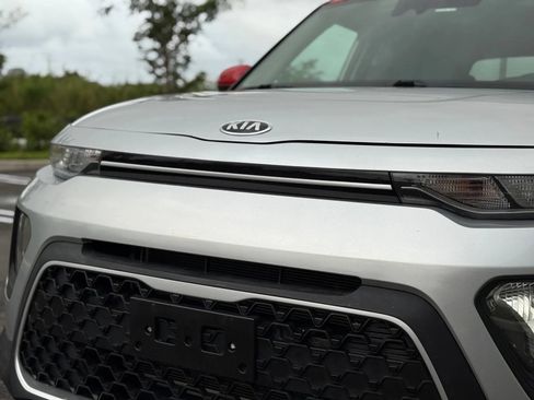 Used 2020 Kia Soul S FWD image 11