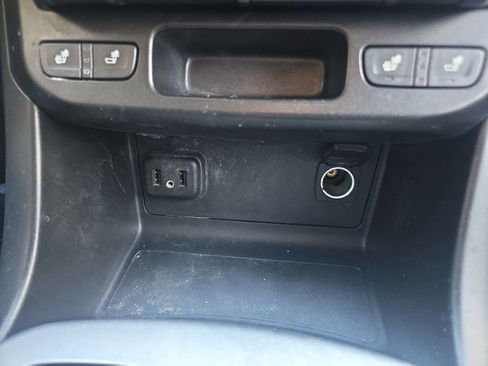 Used 2019 Chevrolet Colorado LT w/ Colorado RST Special Edition image 22