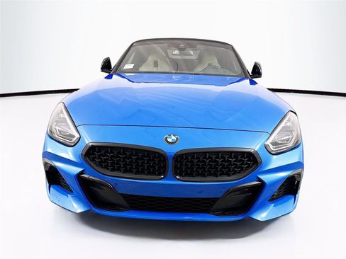 Used 2022 BMW Z4 sDrive30i w/ Premium Package image 2